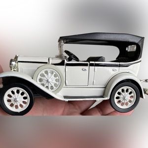 1930 Ford Model A Phaeton Toy Model Car. Golden Age of Ford Collection